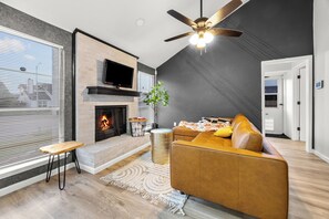 Living area - Kickoff HQ: Prime Arlington Stay for World Cup 2026 (Arlington)