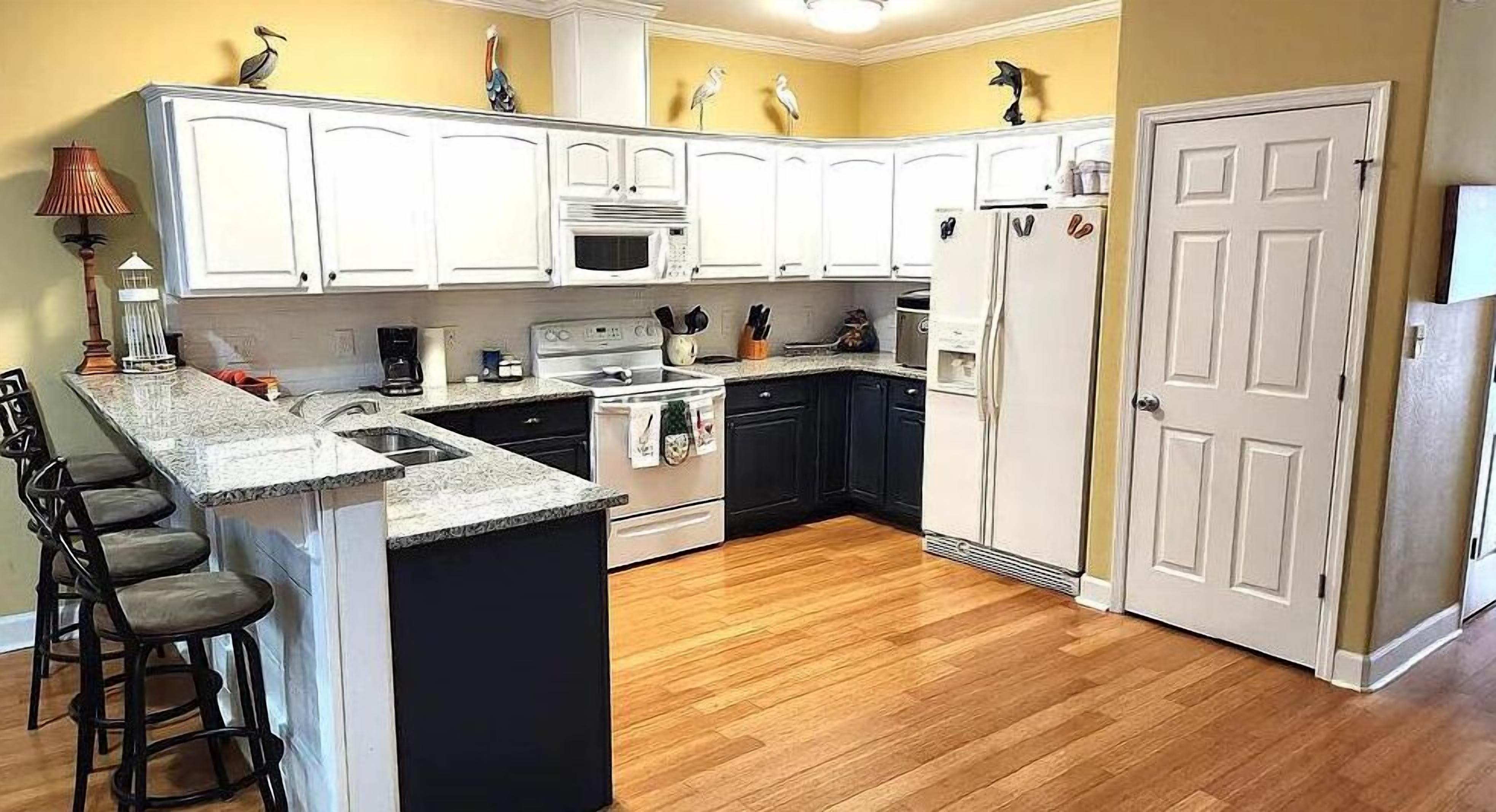 Mikrowelle, Ofen, Herdplatte, Geschirrspüler