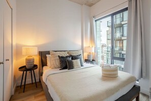 1 chambre, fer et planche à repasser, Wi-Fi, literie fournie