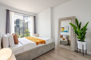 2 sovrum, skrivbord, strykjärn/strykbräda och gratis wi-fi