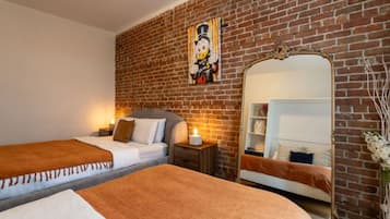 2 slaapkamers, een strijkplank/strijkijzer, wifi, beddengoed