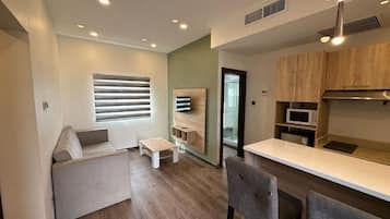 Family Apartment | Premium bedding, bed sheets