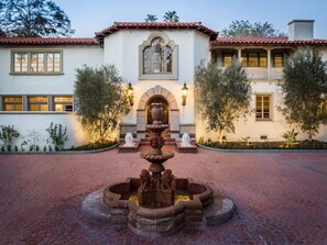 Exterior detail - Marmar Estate - Beverly Hills (Beverly Hills)