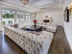 Interior - Marmar Estate - Beverly Hills (Beverly Hills)