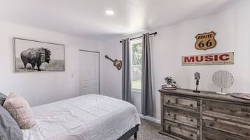 3 bedrooms, free WiFi, bed sheets