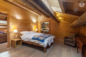 5 chambres, fer et planche à repasser, lit parapluie, Wi-Fi gratuit