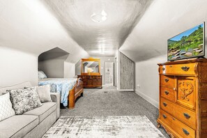 3 bedrooms, WiFi, bed sheets