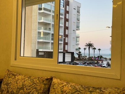Charming 1-bedroom apartment in Martil with WiFi