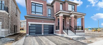 Single Detached Home $500 for 12 Guests 3 Parkings