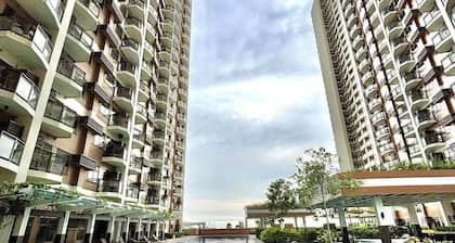 Levi & Moon's The Radiance Manila bay - 2 bedroom & 3 bathrooms