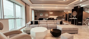 DELUXE MIRAFLORES DUPLEX