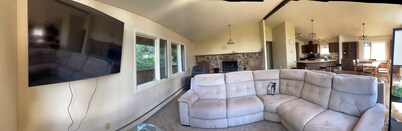 3-bedroom house in superb Anchorage w WiFi two smart  tvs