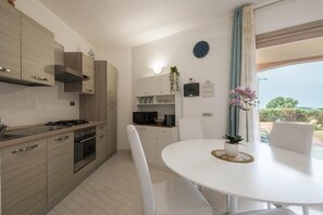 Microwave, oven, stovetop