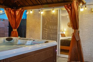 5 Schlafzimmer, Schreibtisch, WLAN