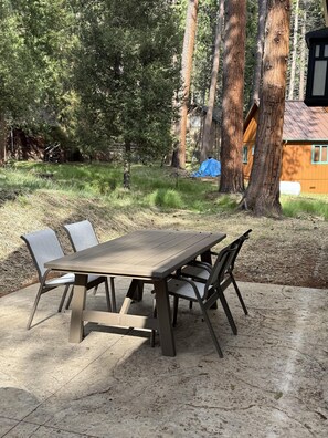 Outdoor dining