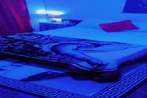 Easily accessible by taxi and close to Yoff rondpoint, Dakar