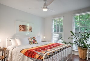 2 Schlafzimmer, Schreibtisch, kostenloses WLAN, Bettwäsche