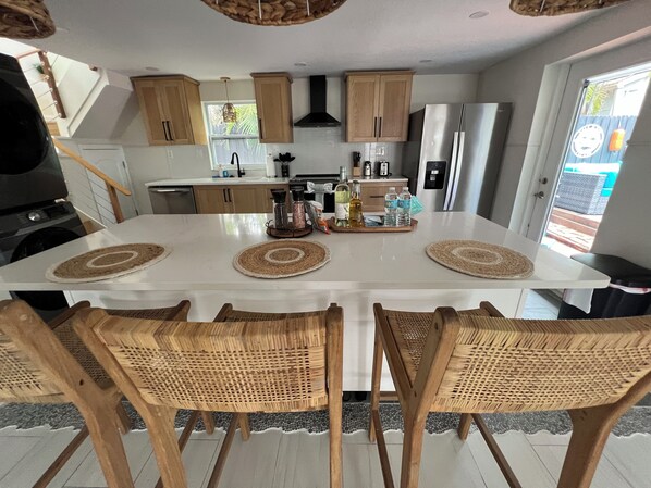 Microwave, oven, stovetop, dishwasher