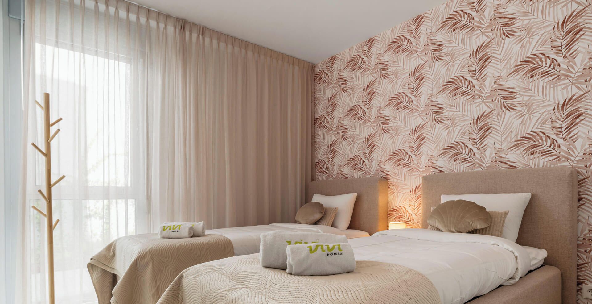 2 bedrooms, in-room safe, iron/ironing board, free WiFi