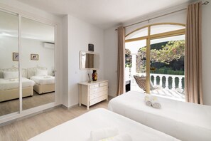 Room - Casa Bella | Villa with views and private pool (Mijas)