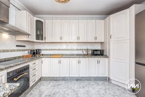 Fridge, microwave, oven, dishwasher