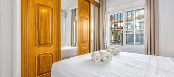 Casa Elola | With terrace in Fuengirola