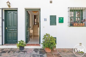 Exterior detail - Serenity | Townhouse with terrace in Mijas (Mijas Costa)