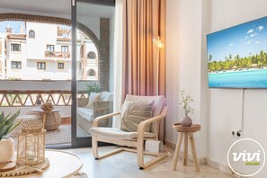 Living area - Vista Palmera | sea view - terrace - pool (Sitio de Calahonda)