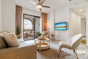 Living area - Vista Palmera | sea view - terrace - pool (Sitio de Calahonda)