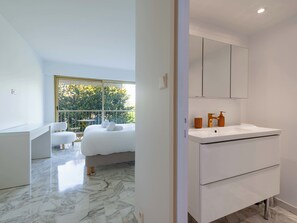 2 Schlafzimmer, Bügeleisen/Bügelbrett, WLAN, Bettwäsche