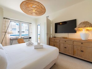 2 habitaciones, tabla de planchar con plancha, wifi y ropa de cama 