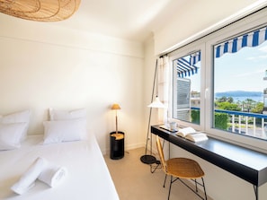 2 chambres, fer et planche à repasser, Wi-Fi, literie fournie