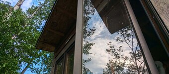 Beehive air therapy cabin with 2 bee beds for a unique, multi-sensory experience