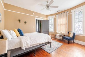 3 bedrooms, in-room safe, iron/ironing board, free WiFi