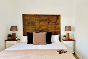 2 chambres, fer et planche à repasser, Wi-Fi, draps fournis