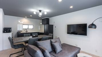 Villa, para no fumadores (3LDK/Swimming pool, Sauna/Onna14E) | Área de sala de estar