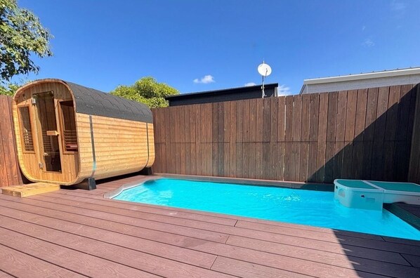 Biệt thự, không hút thuốc (3LDK/Swimming pool, Sauna/Onna14A) | Hồ bơi riêng