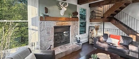 Smart TV, fireplace, video games, offices