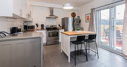 🌟 Modern vibrant with Parking – 2BR and comfort