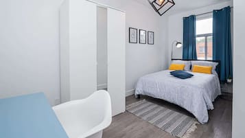 2 bedrooms, iron/ironing board, travel cot, WiFi