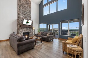 TV connectée, cheminée