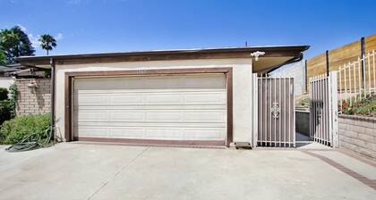 Cal King BR Pet-Friendly/ AC/Metro/APU