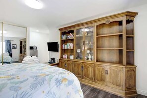 1 غرفة نوم ومكواة/لوح كي وواي فاي وملاءات أسرّة