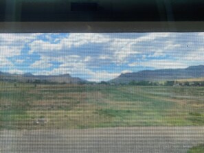 View from property - Lovely 1-bedroom apartment 30 miles from Yellowstone & 30 minutes from Cody (Cody)