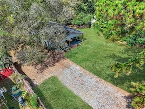 المنطقة المحيطة بالمنشأة