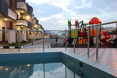 HYATT RESIDENC