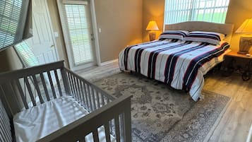 4 bedrooms, iron/ironing board, travel cot, free WiFi