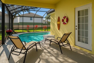 Spacious Orlando Poolside Getaway 4BR Retreat w/ Suites Near Disney and Legoland