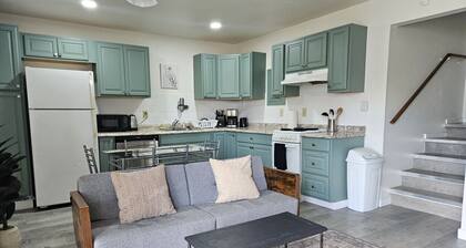 Apartment Close to Hospital and UAA