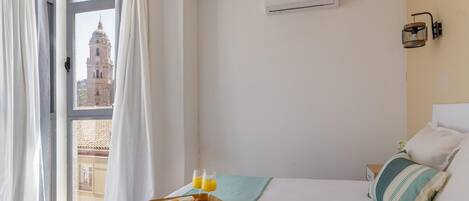 3 chambres, fer et planche à repasser, accès Internet, draps fournis